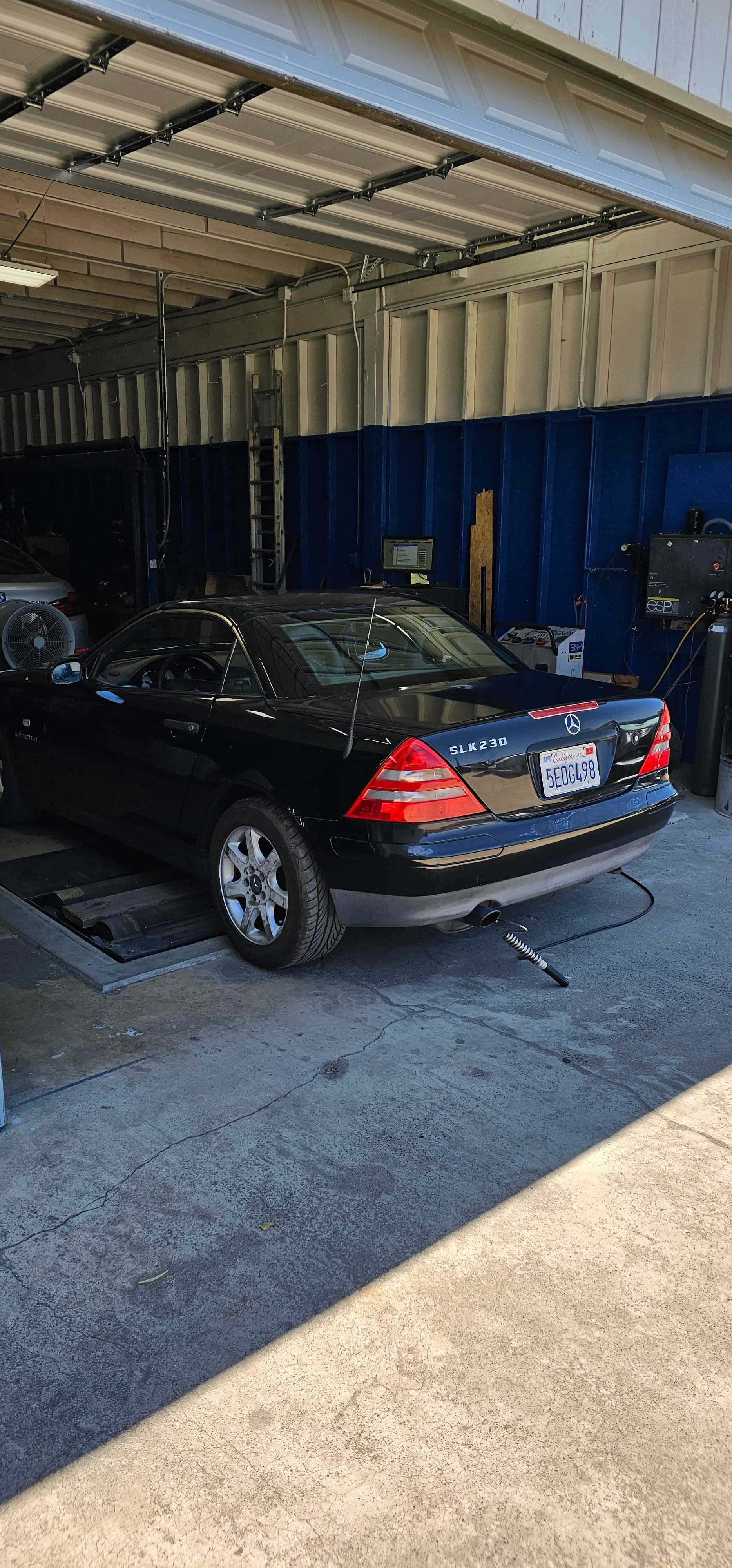 Customer service area at Eco Smog with clean, professional environment